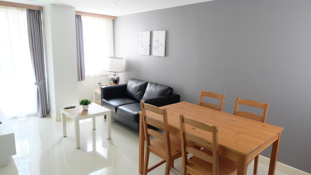 Racha Residence Si Racha Extérieur photo